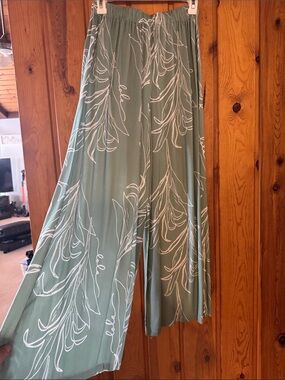 Simply Sisters Wide Leg Ti leaf Print Pants - Sage Green